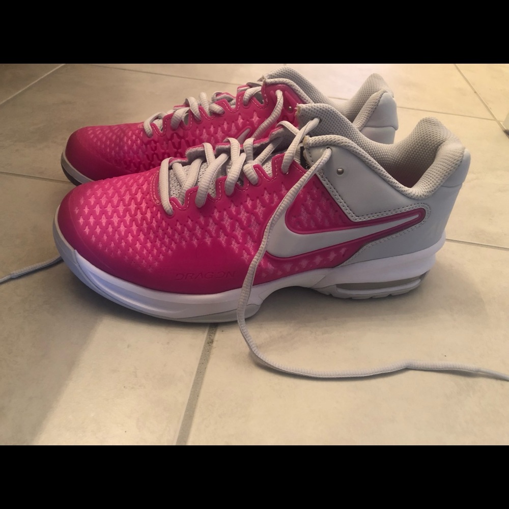 Nike tennis shoes